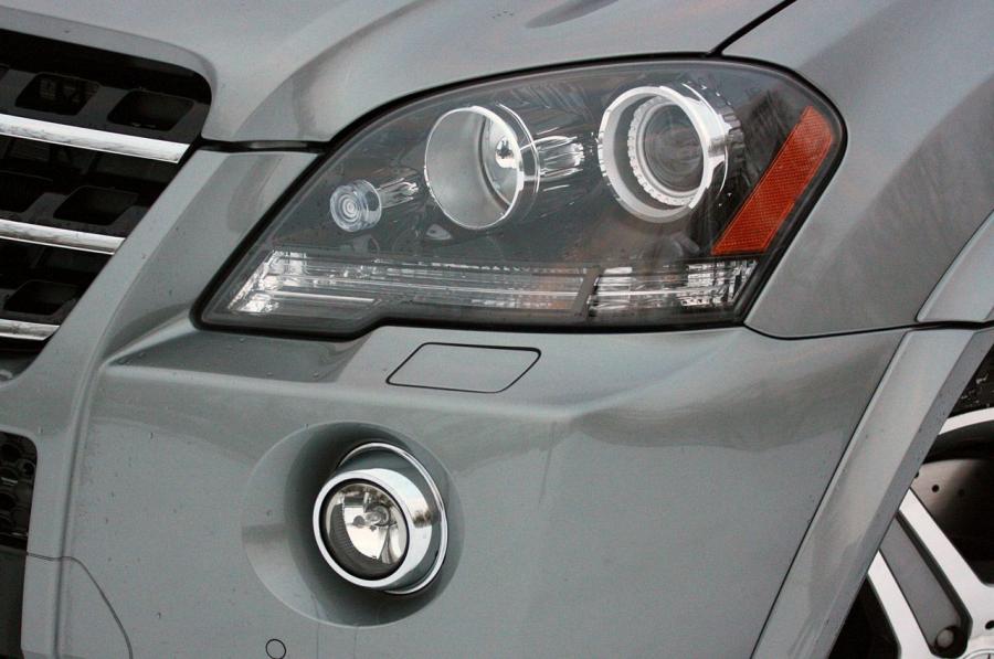  Mercedes-Benz ML63 AMG 2011 года  (фото 3 из 81)